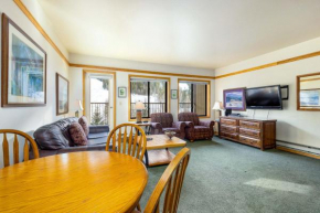 2797 Slopeside condo